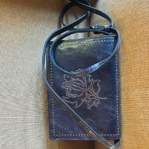 Elegant Patricia NASH NAVY Leather Crossbody Bag